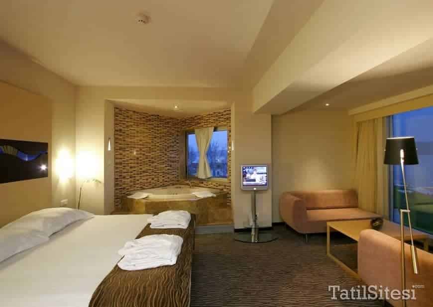 Richmond Nua Wellness & Spa