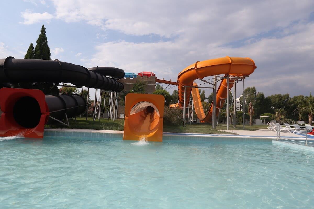 Risus Aqua Beach Resort Hotel