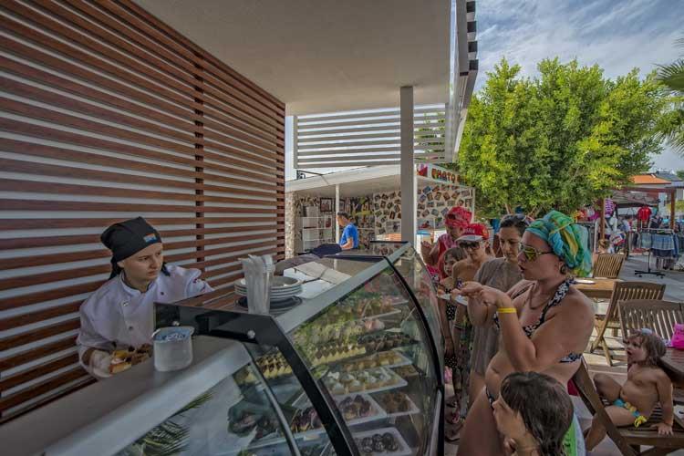 River Garden Holiday Village