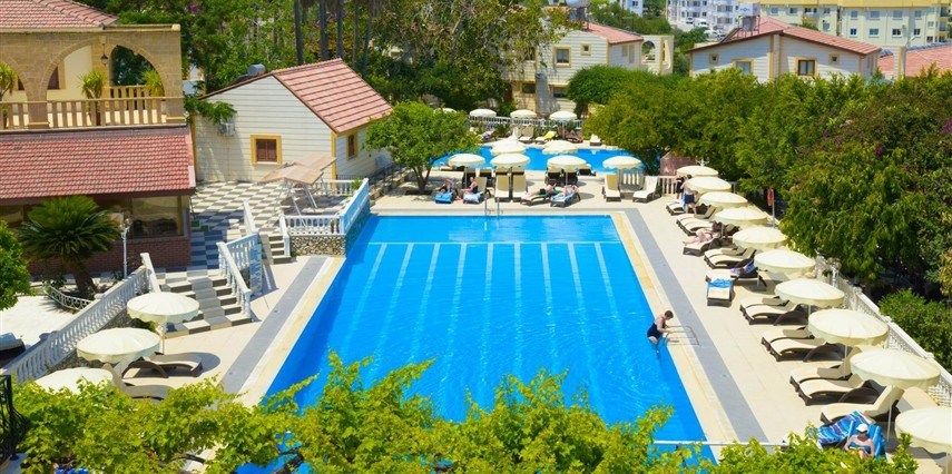 Riverside Garden Resort