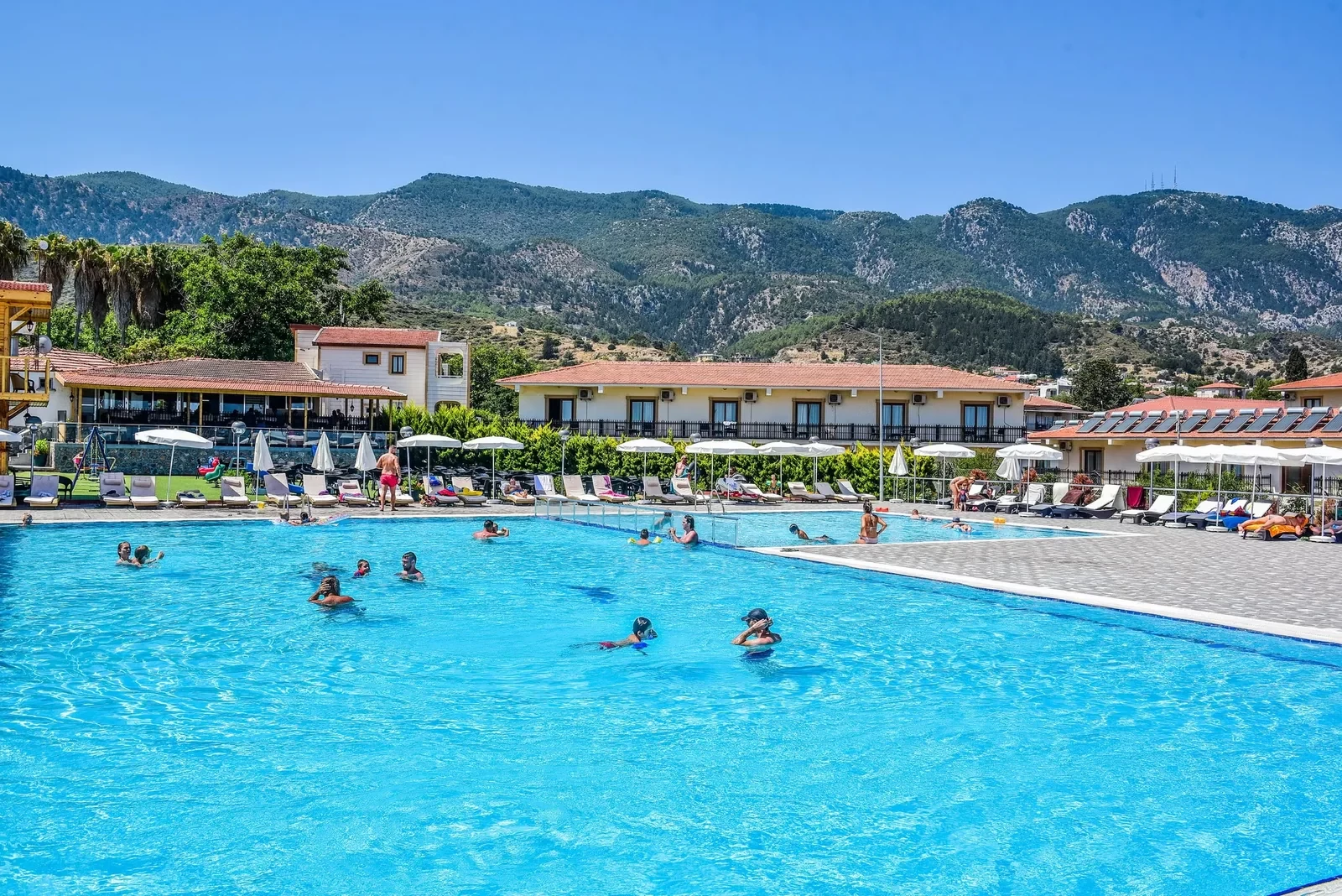 Riverside Garden Resort