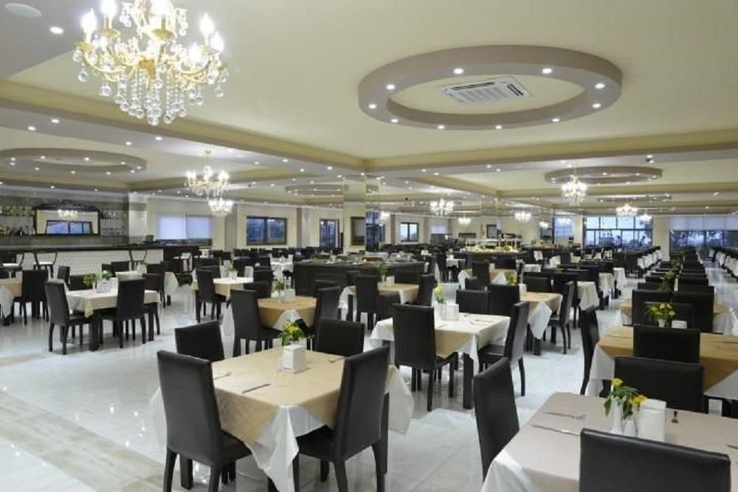 Riverside Garden Resort