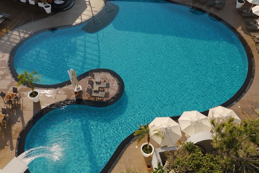 Rocks Hotel