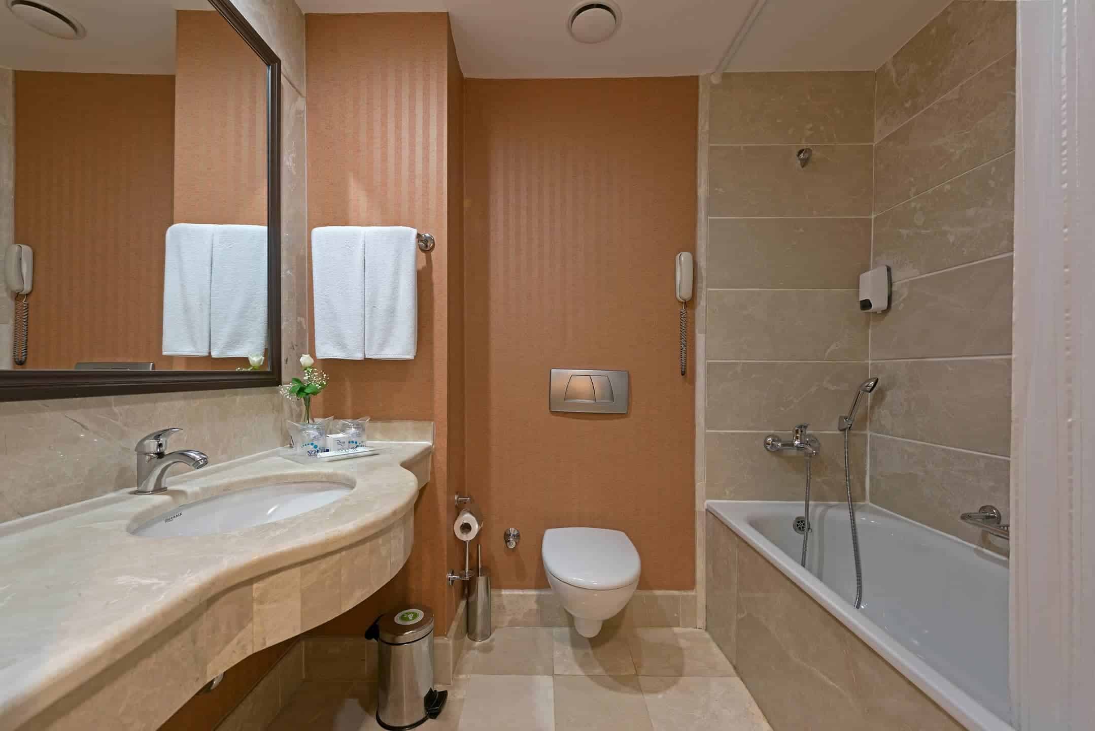 Novum Garden Side Hotel