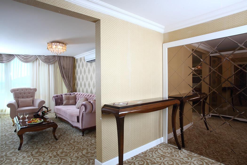 Royal Arena Resort Spa