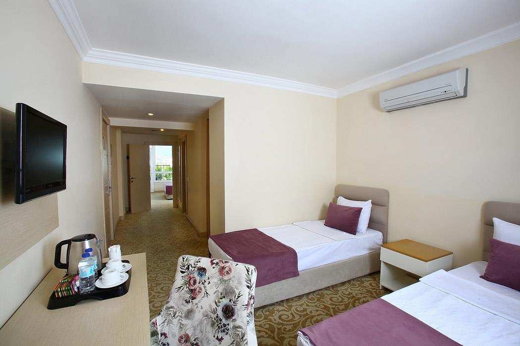 Royal Arena Resort Spa