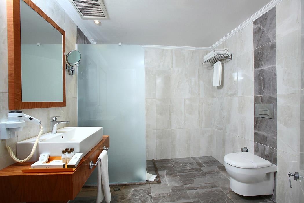 Royal Arena Resort Spa