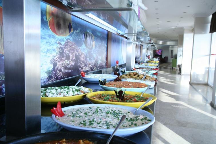 Royal Ideal Beach Hotel