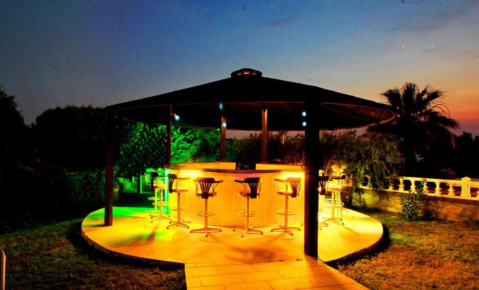 Royal Palace Kuşadası Hotel