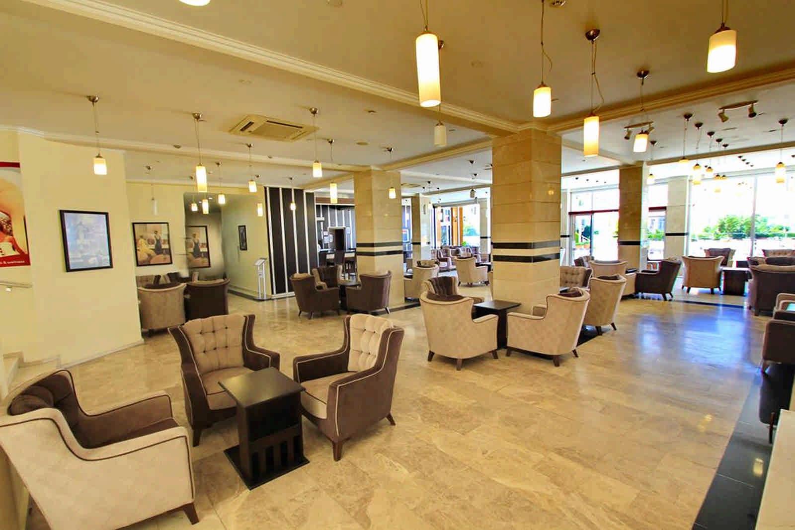 Royal Palace Kuşadası Hotel