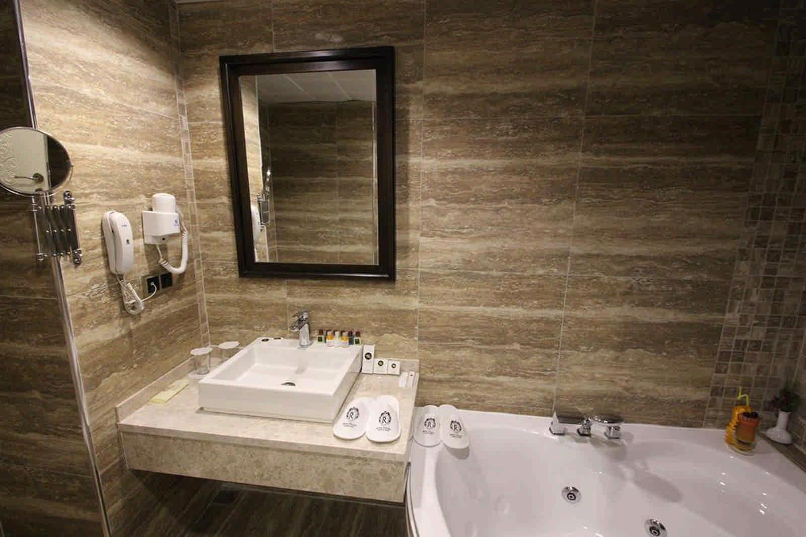 Royal Palace Kuşadası Hotel