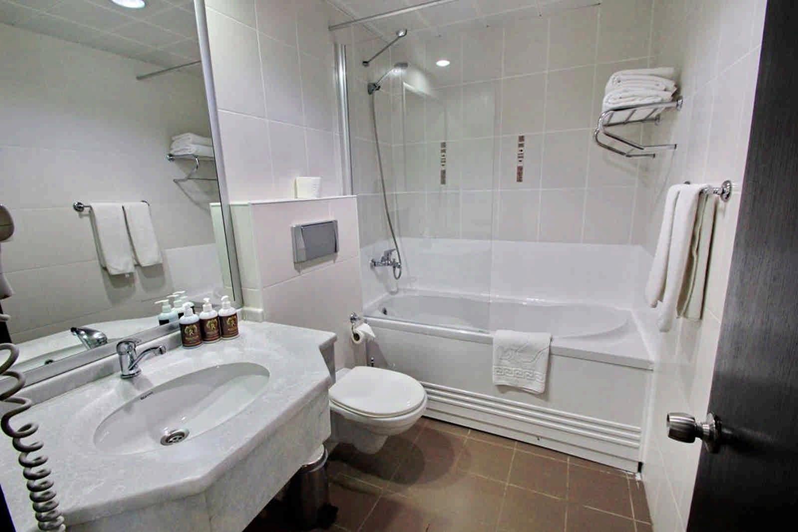 Royal Palace Kuşadası Hotel