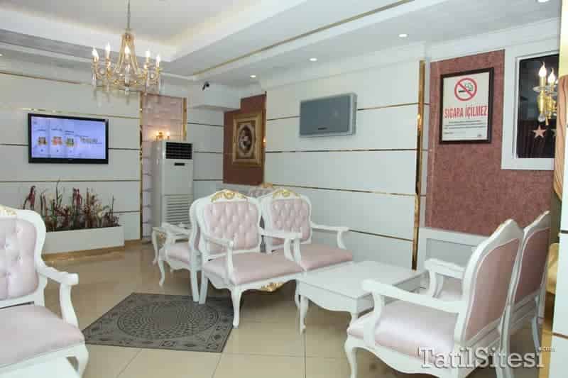 Royal Anka Hotel