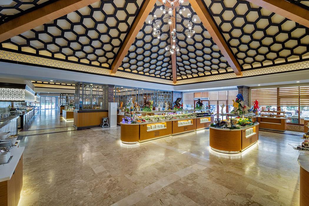 Selge Beach Resort Spa