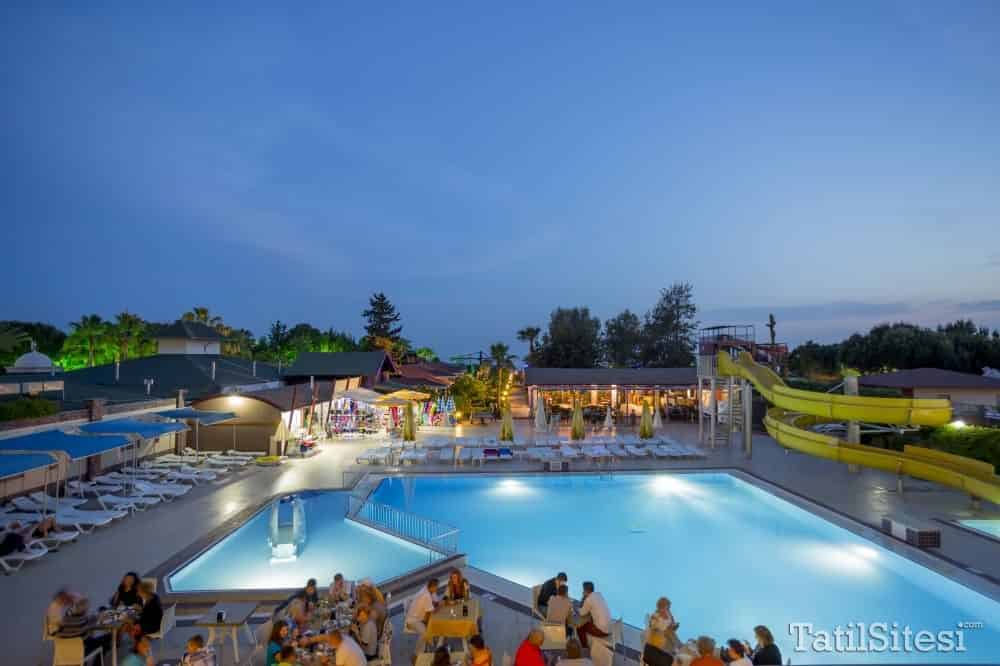 Senza Inova Beach Hotel