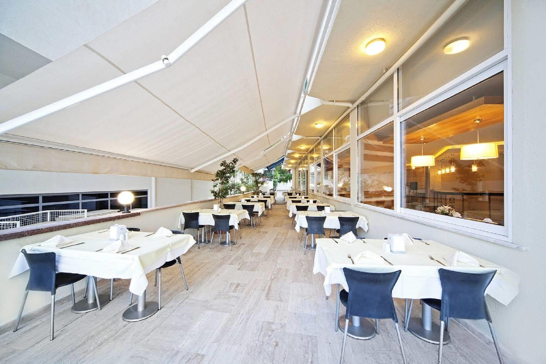 Sol Beach Hotel
