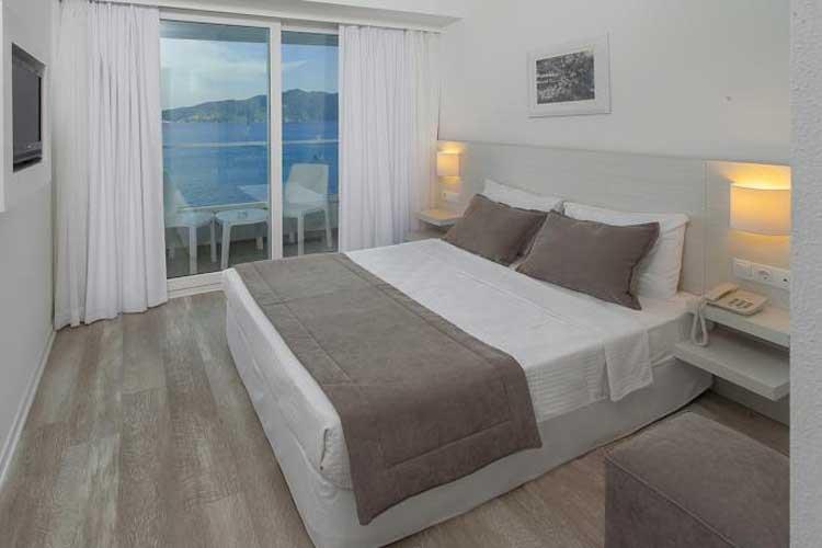 Sunprime Beachfront Otel