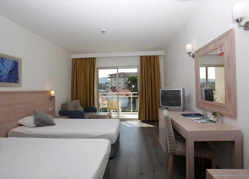 The Maxim Resort Hotel