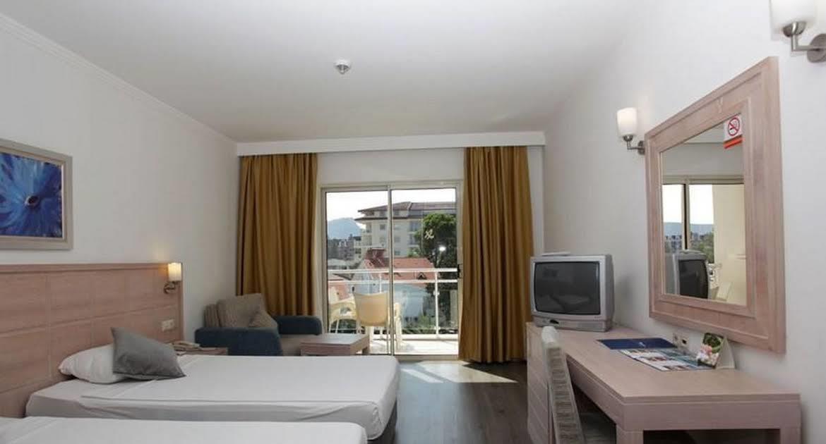 The Maxim Resort Hotel