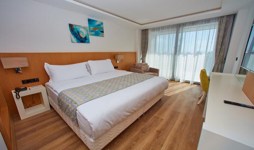 The Nowness Luxury Hotel