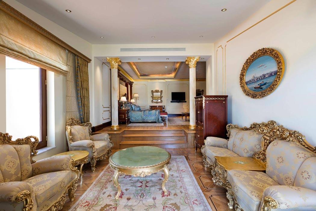 Titanic Mardan Palace