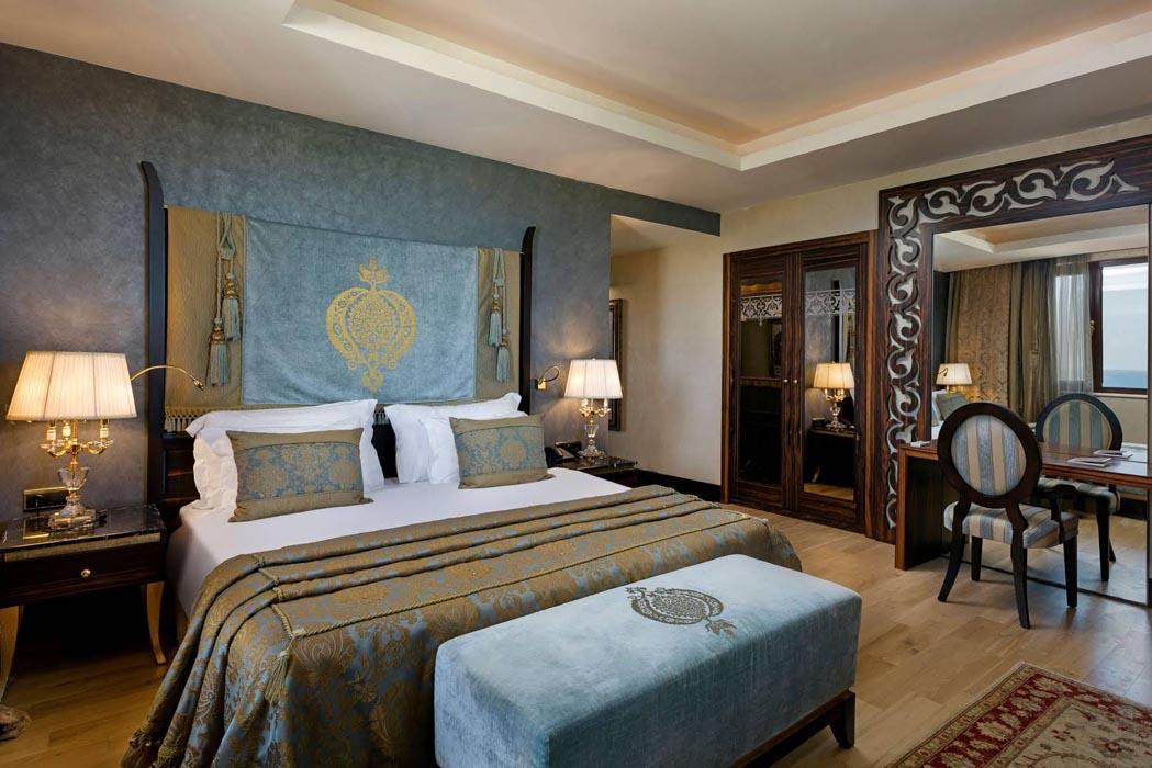 Titanic Mardan Palace