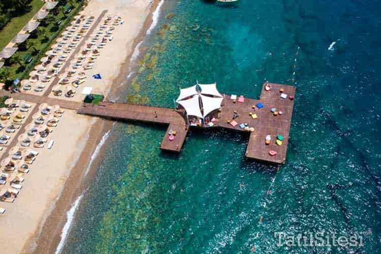 Latanya Beach Resort Hotel