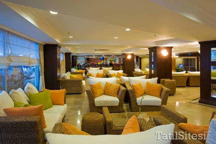Latanya Beach Resort Hotel