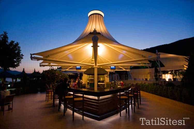 Latanya Beach Resort Hotel