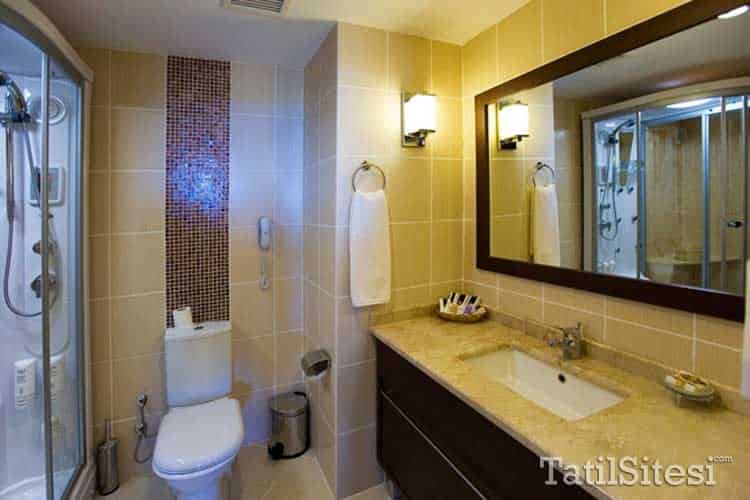 Latanya Beach Resort Hotel