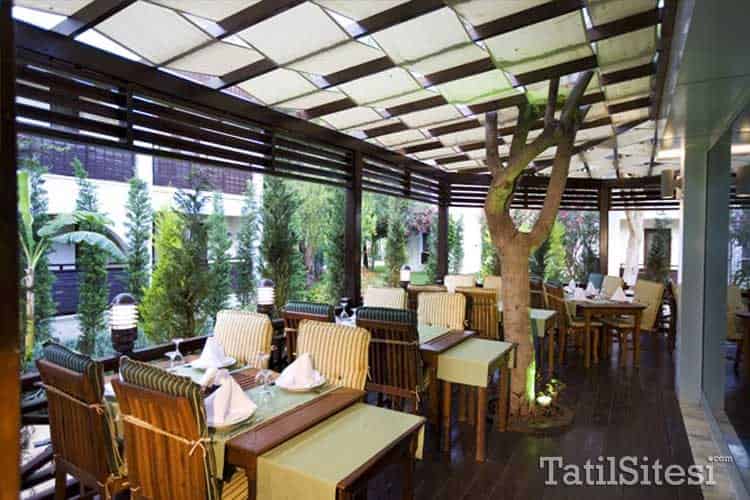 Latanya Beach Resort Hotel