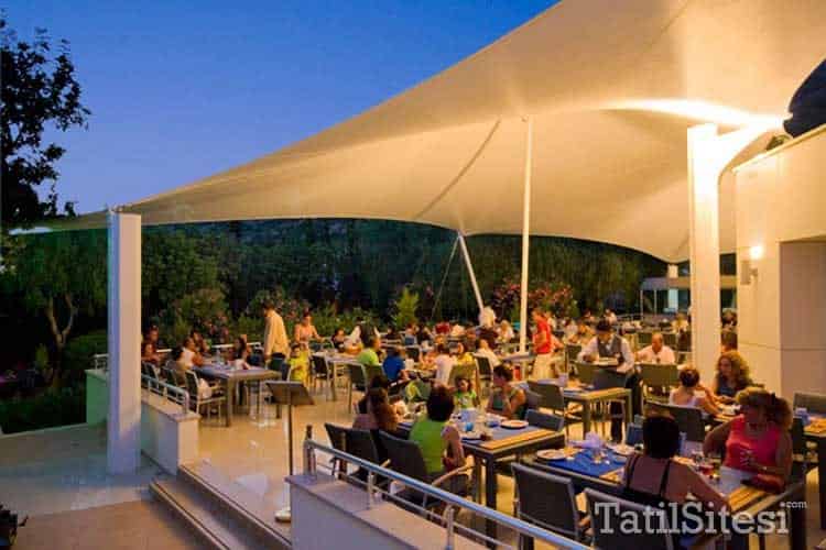 Latanya Beach Resort Hotel