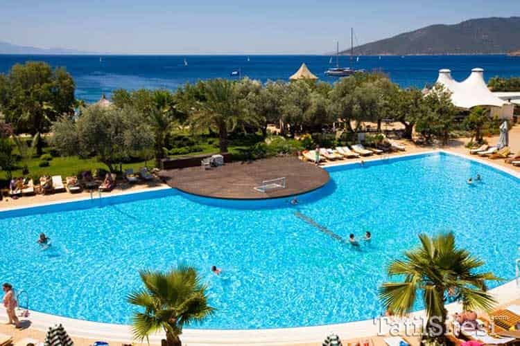 Latanya Beach Resort Hotel
