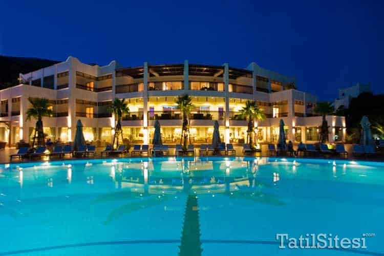 Latanya Beach Resort Hotel
