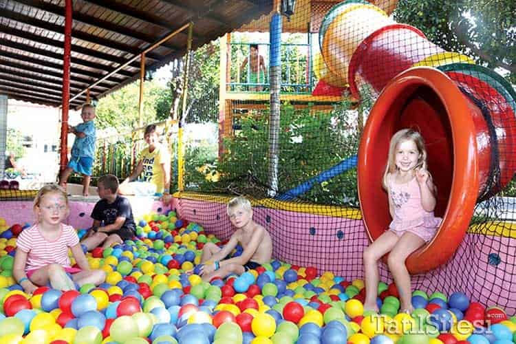 Garden Resort Bergamot Hotel