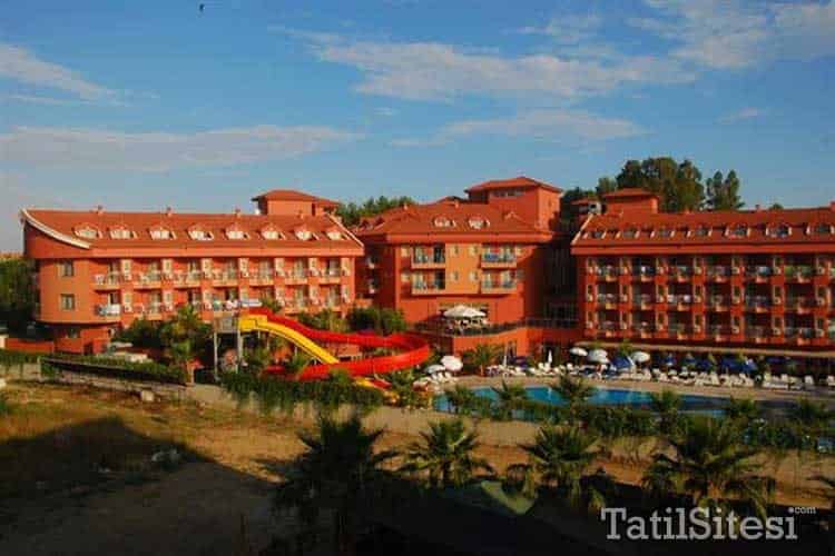 Club Side Coast Hotel