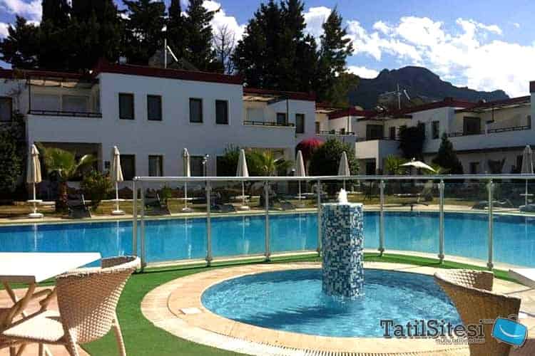 Club Cherry Hotel & Family Suites 