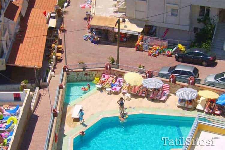 Temple Class Hotel