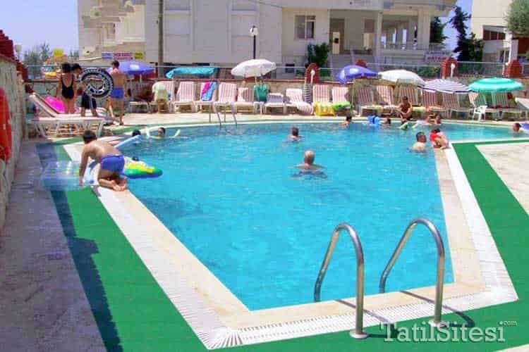 Temple Class Hotel