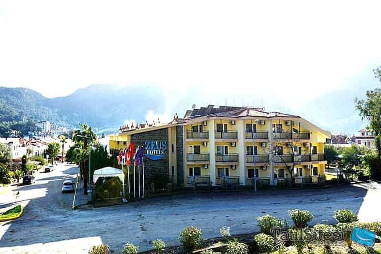 Zeus Kumlubuk Hotel