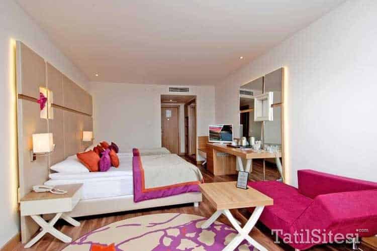 Delphin Botanik Platinum