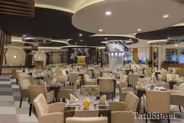 Delphin Botanik Platinum