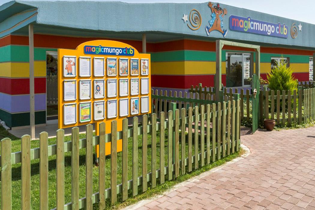 Tui Magic Life Jacaranda