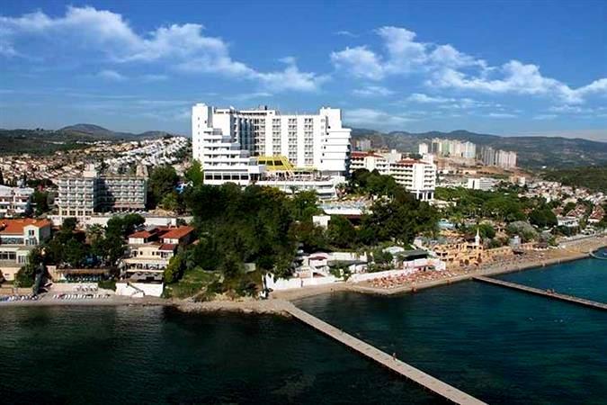 Blue Vista Hill Hotel