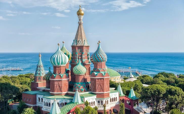 World Of Wonders Kremlin Palace