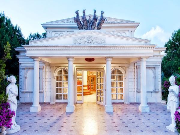 World Of Wonders Kremlin Palace