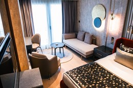 Rocks Hotel